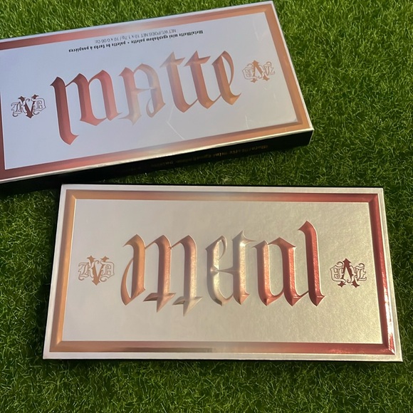KVD Metal Matte Mini Eyeshadow Palette - Picture 2 of 4